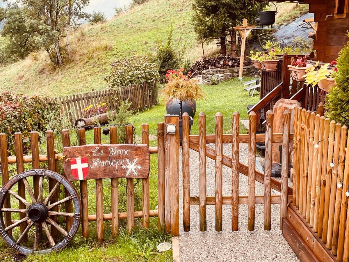 Le Bouchet-Mont Charvin Le Blanc Nordiqueヴィラ エクステリア 写真